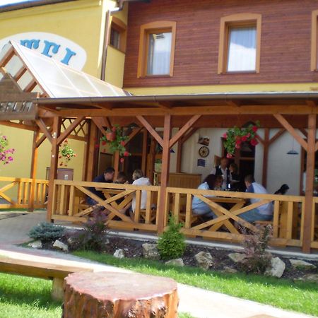Motel Ranc Ruzomberok Dış mekan fotoğraf